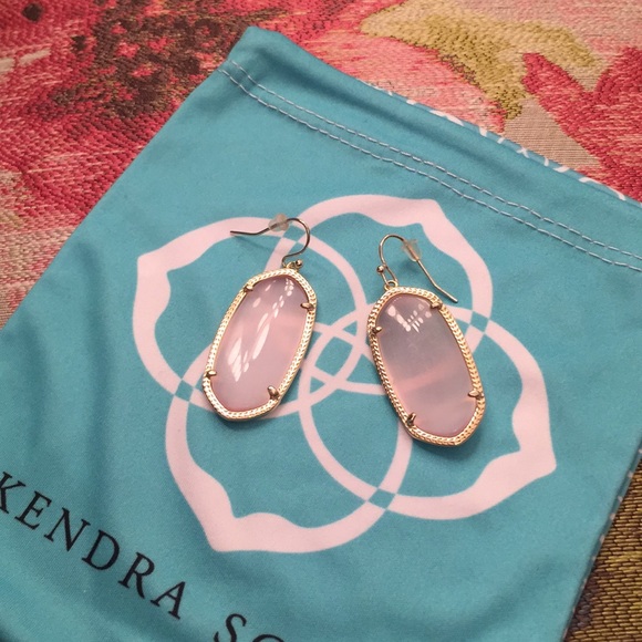 Kendra Scott Jewelry - Kendra Scott pink earrings Kendra Scott Jewelry - Kendra Scott pink earrings